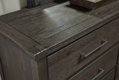 Dovetail Dresser